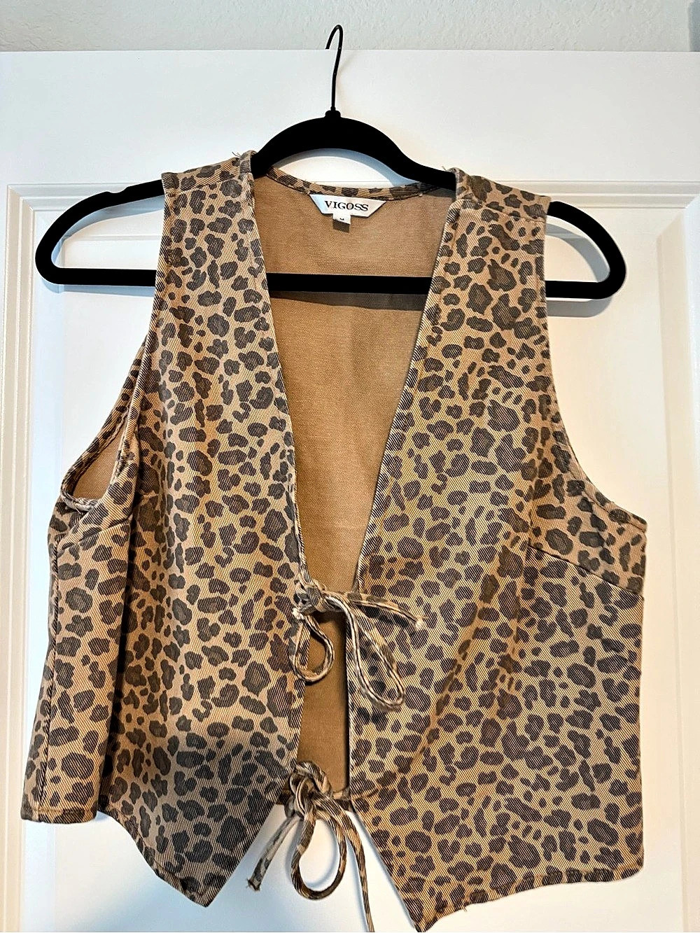 VIGOSS Leopard Print Tie-Front Vest Medium